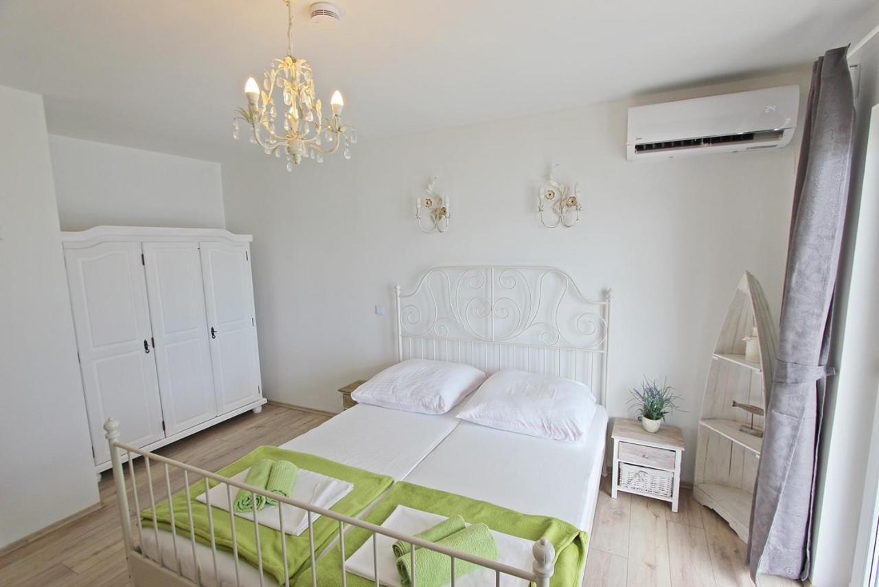 Villa Danica Murter بيتينا المظهر الخارجي الصورة